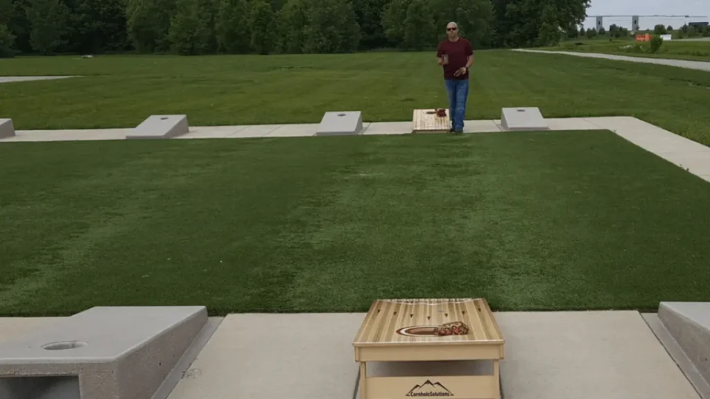 cornhole playing